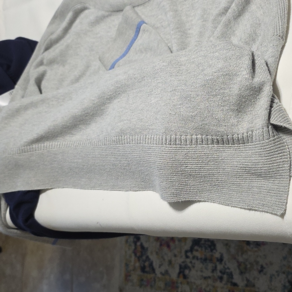 Elegant Navy Blue Crew Neck Sweater - Picture 10 of 11